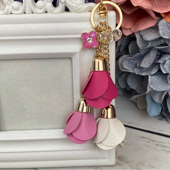 Multicolor Triple Rose Charm with Beads Keychain - Picture 2 of 12